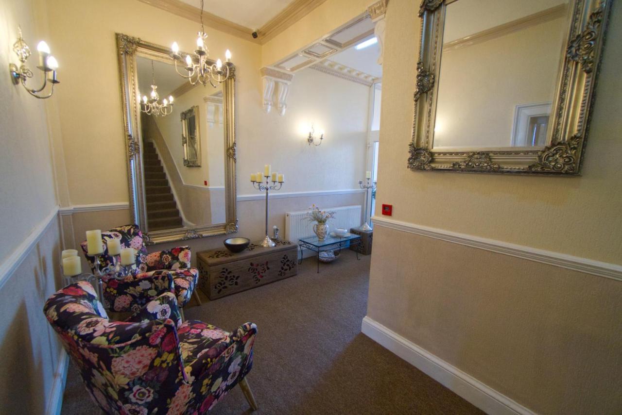 Glan Y Mor Hotel (Adults Only) Llandudno Exterior foto